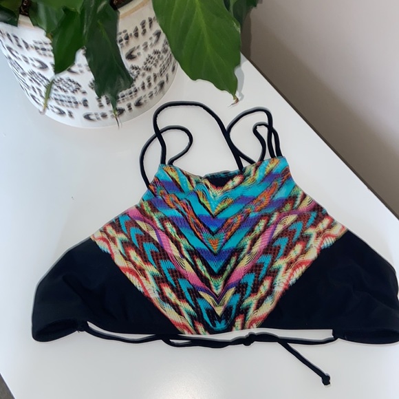Bikini village halter style bikini (top and bottom) - Picture 2 of 5